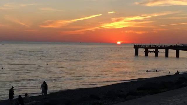 В Сочи ХОТЯТ ПЕРЕЕХАТЬ многие, ПОТОМУ ЧТО... 🏖 смотреть онлайн