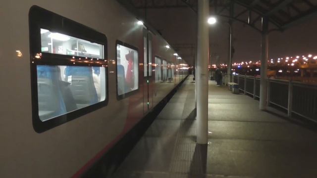 [90х] Отправление электропоезда "Ласточка" ЭС2Г - 100 смотреть онлайн