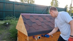 Вода в Баню, часть 1. Летний домик для скважины. Обезжелезивание воды. Построил из обрезков бани.