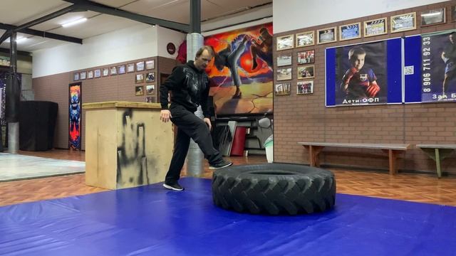 Прыжки на точность с места (аккураси) смотреть онлайн