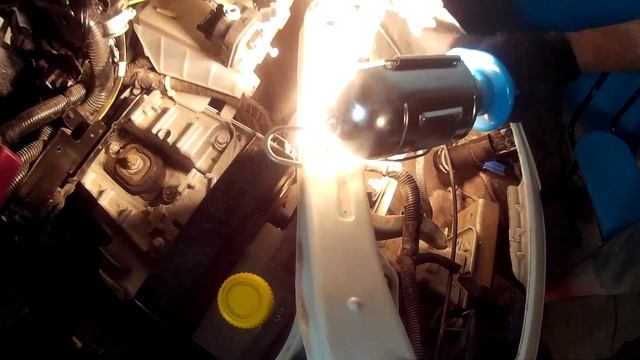 Как снять фару на Ниссан Ноут смотреть онлайн