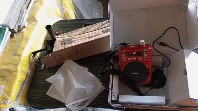 Unboxing BKK Music player multifunctional megaphone and Tripod. смотреть онлайн