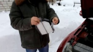 Замена воздушного фильтра сузуки гранд витара 2.0 replacing the air filter suzuki grand vitara 2.0