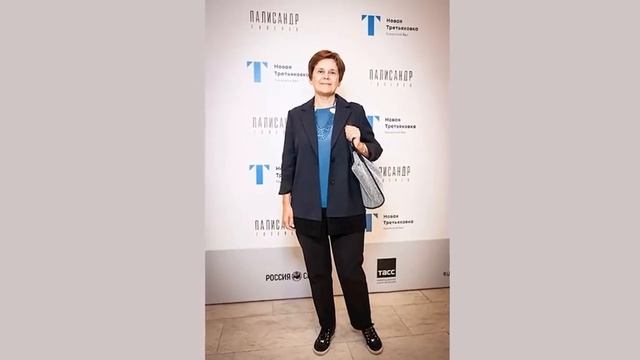 Алена Долецкая и Юлия Хлынина на открытии выставки Ненавсегда 19681985 в Новой Третьяковке смотреть онлайн