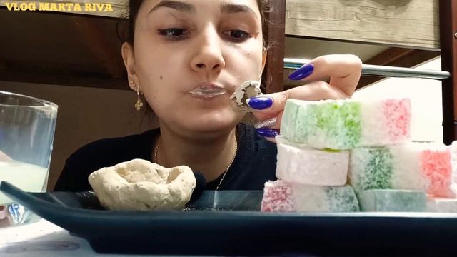 MUKBANG COOKIES BOAT WITH CREAM смотреть онлайн