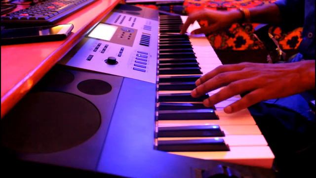 Kabhi Jo Badal Barse Mai Dekhu Tujhe Ankhe Bhar Ke II Arijit Singh II ( Jackpot ) Keyboard Cover смотреть онлайн