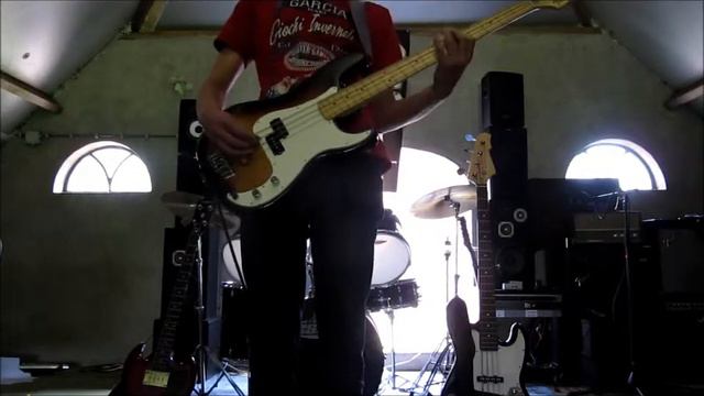 Nephew - 007 Is Also Gonna Die Bass Cover смотреть онлайн