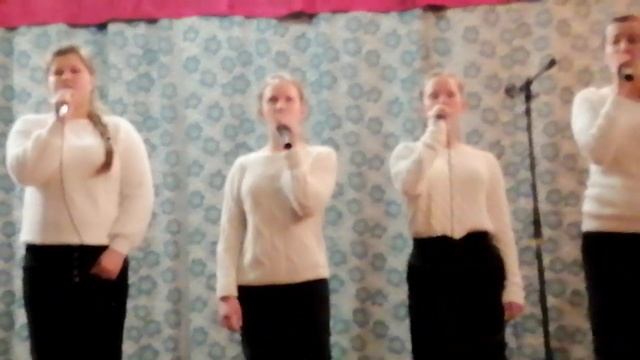 Белый снег кружится над землей смотреть онлайн