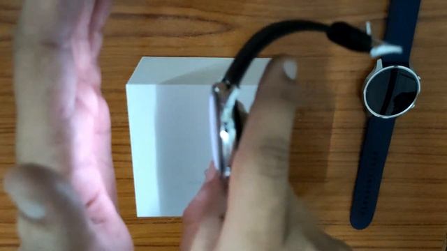 Amazfit GTR2 Classic Edition Unboxing & Initial Impression смотреть онлайн
