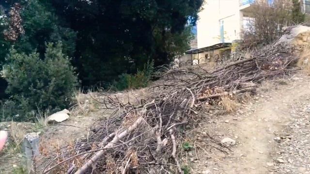 Земельный участок в Крыму . 200 метров от моря . Ялта / Симеиз смотреть онлайн