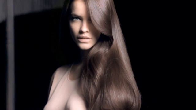 Barbara Palvin - ELSEVE LISS KERATINE L'OREAL PARIS смотреть онлайн