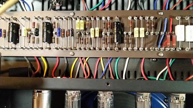 VOX AC15HW1 / обзор, апгрейд и немного о ценах и инженерных решениях смотреть онлайн