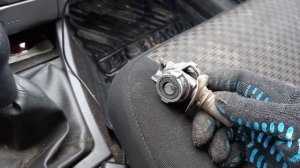 Болтается рычаг КПП на Приоре