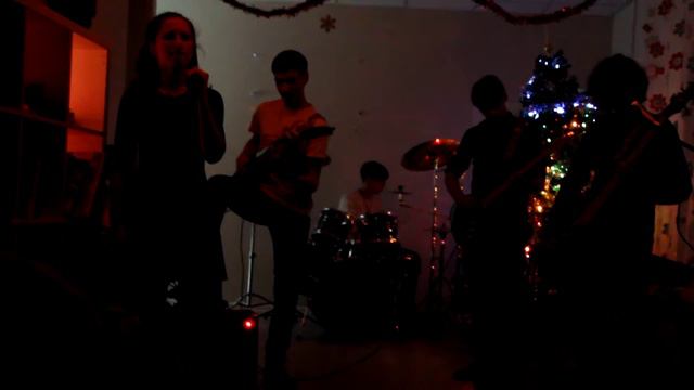 Кавер версия "The White Stripes" – Seven Nation Army смотреть онлайн