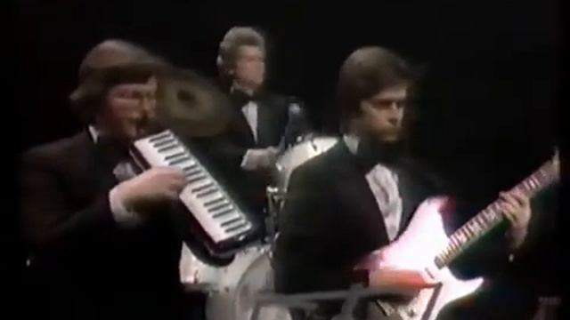 Marju Lanik - Ükskõik. Марью Ляник - Ukskoik смотреть онлайн