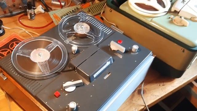 Яуза-6 (1970) и Яуза-5(первый выпуск 1960)