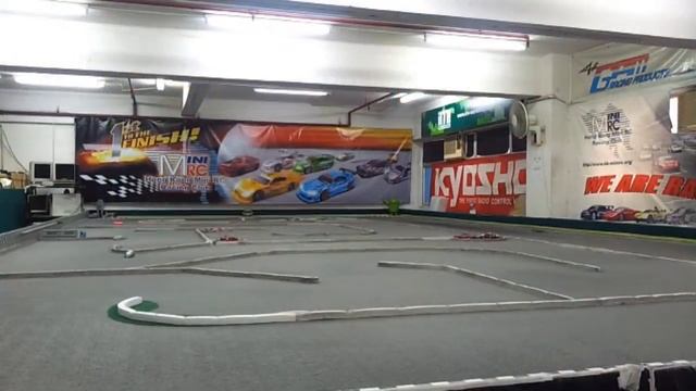 My rc collection 1/32 GX buggy on track 2013 смотреть онлайн