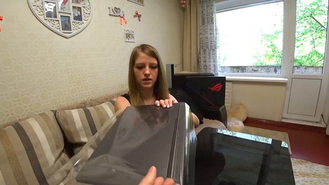 Игровой ноутбук от BMW. Asus Rog Strix Scar 3 смотреть онлайн