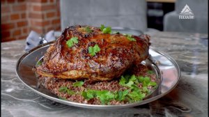 Бараний бок, фаршированный гречневой кашей и белыми грибами