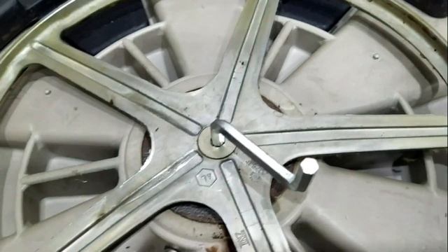 Люфт барабана в стиральной машине ZANUSSI спустя более 20 лет смотреть онлайн