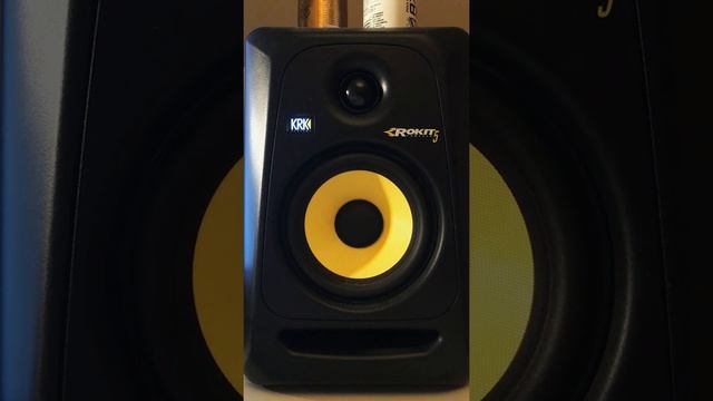 Krk Rokit 5 test #2 смотреть онлайн