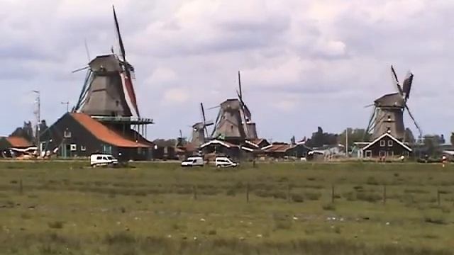 Zaanse Schans Museum of Traditional Dutch Windmills, the Netherlands (Holland) смотреть онлайн