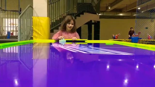 Детская комната Леоград соломбала молл смотреть онлайн