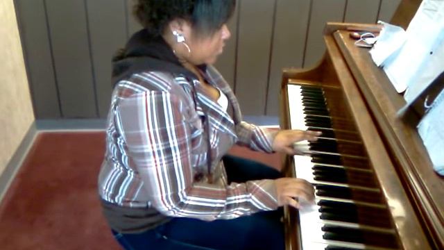 bianca "s first piano lesson смотреть онлайн