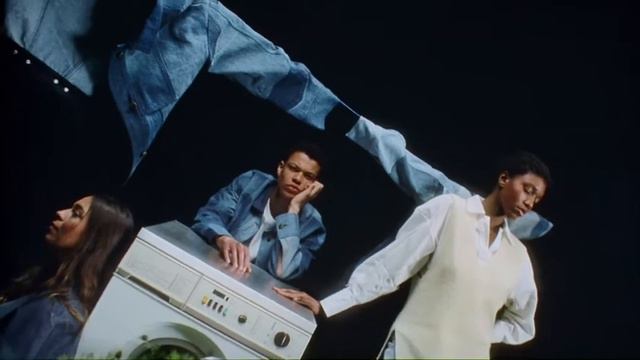 AVENIR CIRCULAR FASHION IS COMING смотреть онлайн