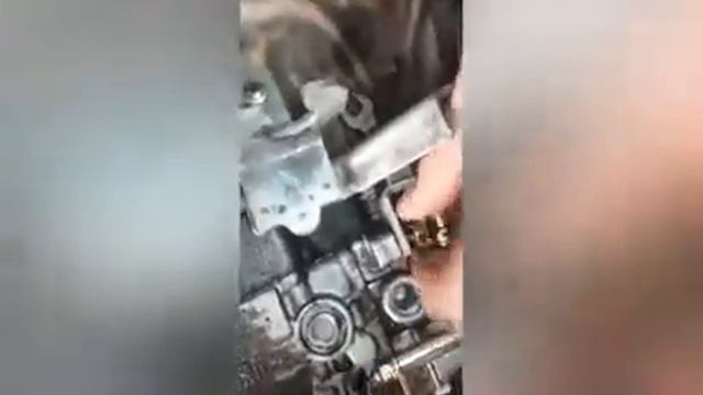 Bomba inyectora VE NISSAN TD27 parte1 смотреть онлайн