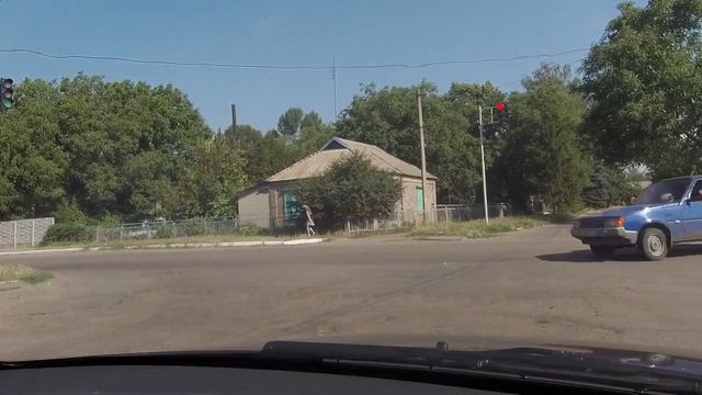 По улице Мирошниченко в городе Пятихатки. Лето 2020. смотреть онлайн