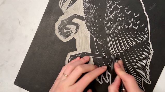 Linocut printmaking process - Weaver edition смотреть онлайн