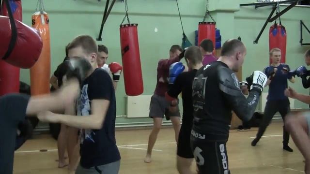 Отрывок тренировки по ММА из семинара Алексей Кудина в СК Минотавр смотреть онлайн
