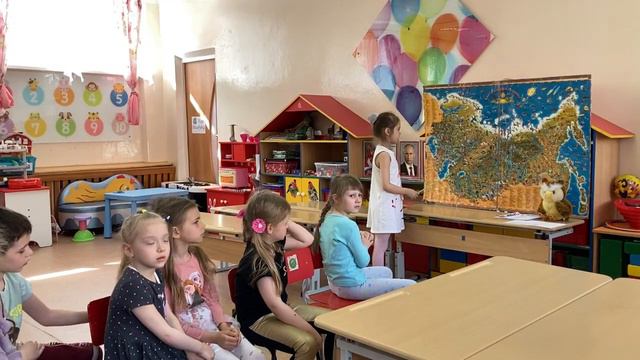 Викторина "Умники и умницы". Группа №8 "Знайки" смотреть онлайн