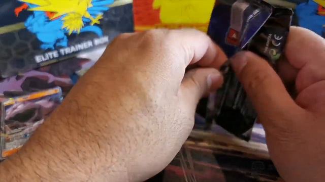 Opening Pokemon Hidden Fates Elite Trainer Box ! смотреть онлайн