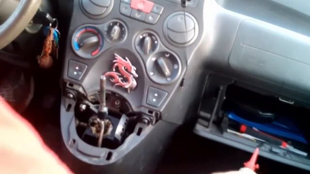 Sostituzione cuffia cambio plastica piantone Panda 169 смотреть онлайн