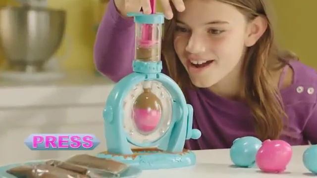 JAKKS PACIFIC 647190 Набор для изготовления шоколадного яйца CHOCOLATE EGG SURPRISE MAKER смотреть онлайн