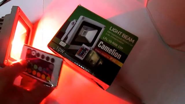 Световой RGB LED прожектор как вариант дополнительного света для фотографа смотреть онлайн
