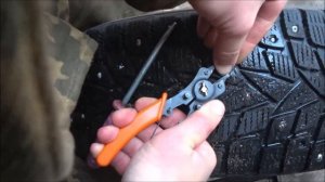 ДОШИПОВКА ЗИМНЕЙ РЕЗИНЫ КАК ВСТАВИТЬ РЕМОНТНЫЕ ШИПЫ САМОСТОЯТЕЛЬНО