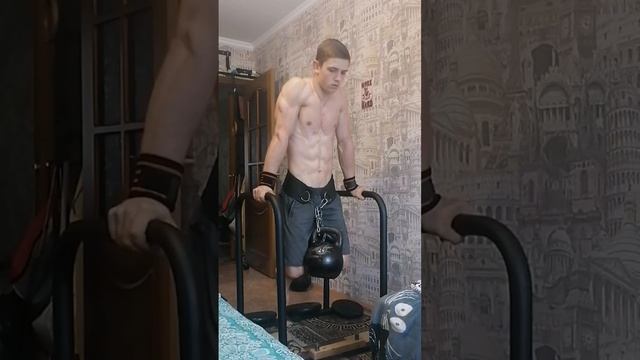 ОТЖИМАНИЯ НА БРУСЬЯХ +40КГ (33 РАЗА НОН-СТОП) (50 РАЗ) смотреть онлайн