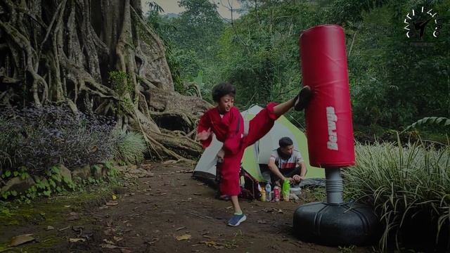 TAEKWONDO KID TRAINING DI AKAR SERIBU #39 - CAMPING DI TEMPAT ANGKER DI MOJOKERTO смотреть онлайн