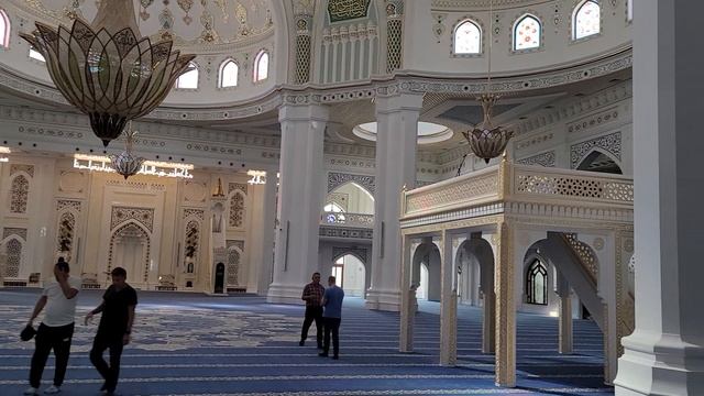 мечеть "Гордость мусульман" в Шали смотреть онлайн