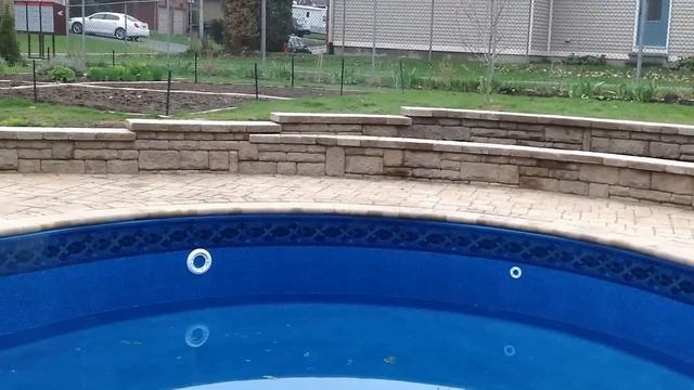 Jonathan Robert Landscape + Design- Backyard pool with retaining wall смотреть онлайн