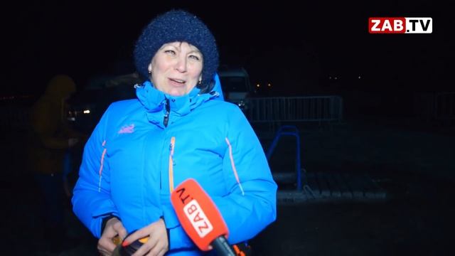 Мальчики налево, девочки направо. Крещение на озере Кенон смотреть онлайн