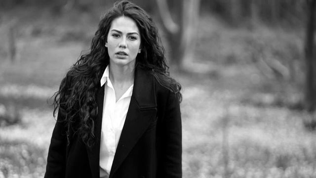 Demet Özdemir let it slip that she wanted to be a mother in her interview! смотреть онлайн