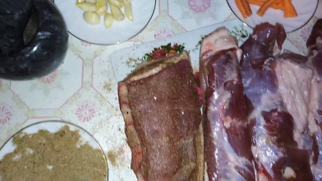 БУЖЕНИНА К ПРАЗДНИЧНОМУ СТОЛУ || ЗАПЕЧЕНАЯ СВИНАЯ КОРЕЙКА || МЯСНЫЕ ДЕЛИКАТЕСЫ смотреть онлайн