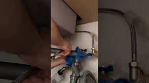 Установка Гейзер Аллегро(обратный осмос) на Двинской.