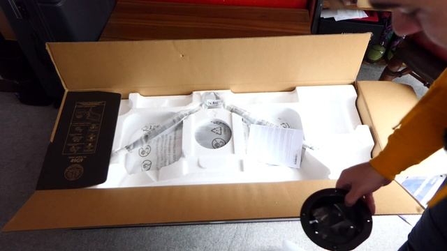 Unboxing The Samsung Odyssey G9! смотреть онлайн