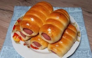 Сосиски в тесте в духовке - воздушное тесто без молока, масла и яиц