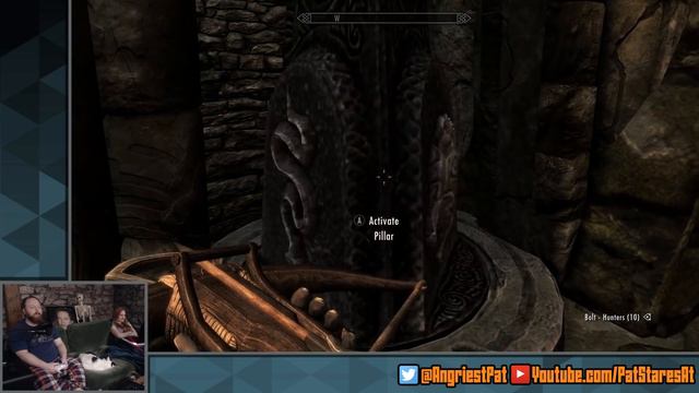 Pat Stares At Skyrim! 262 mods! Let's see if the stream makes it! смотреть онлайн